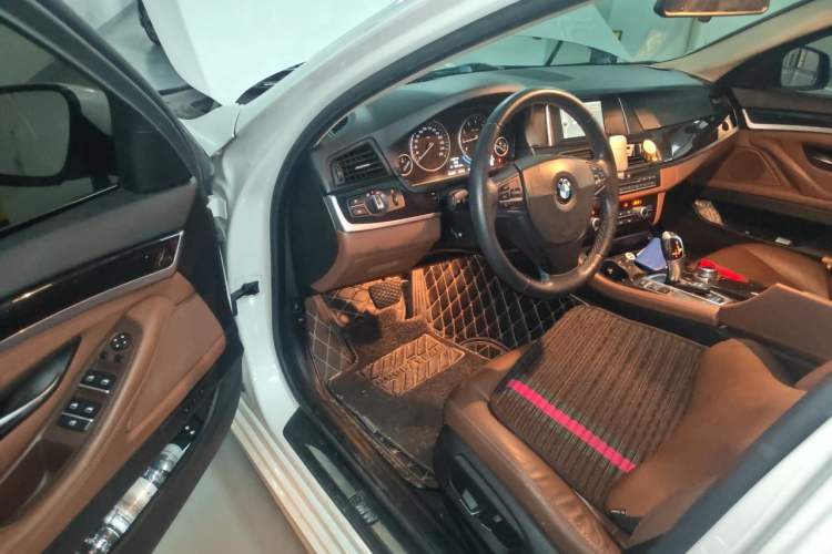 Used BMW 5 Series 2014 520Li Elegant Model Driver Seat