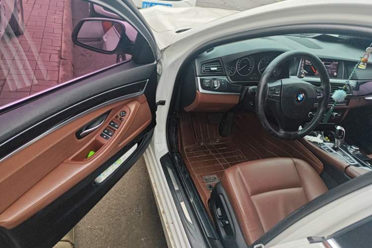 Used BMW 5 Series 2014 520Li Elegant Model Driver Seat