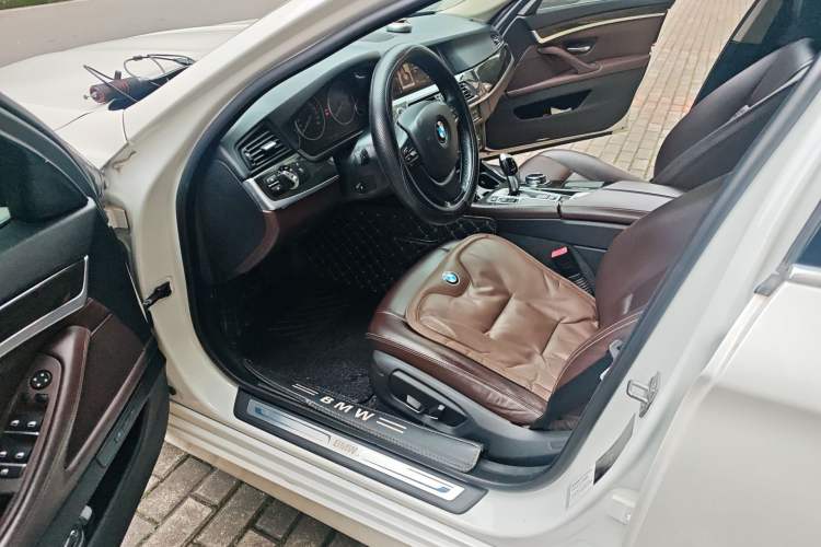 Used BMW 5 Series 2014 525Li Luxury Design Package Driver Seat