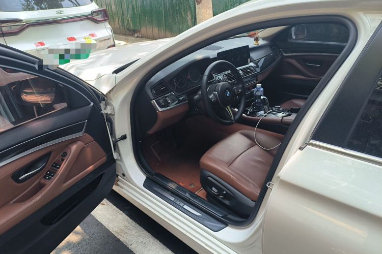 Used BMW 5 Series 2014 520i Elegant Edition Driver Seat