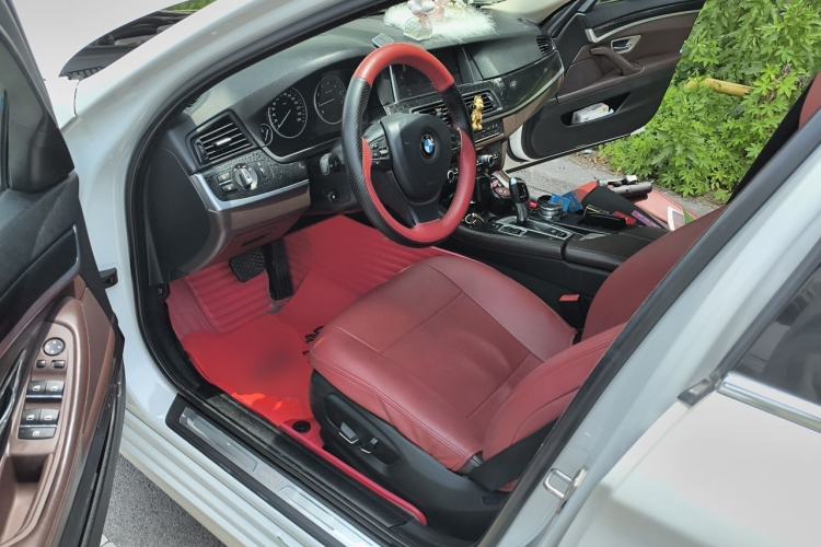 Used BMW 5 Series 2014 525Li Luxury Design Package Driver Seat