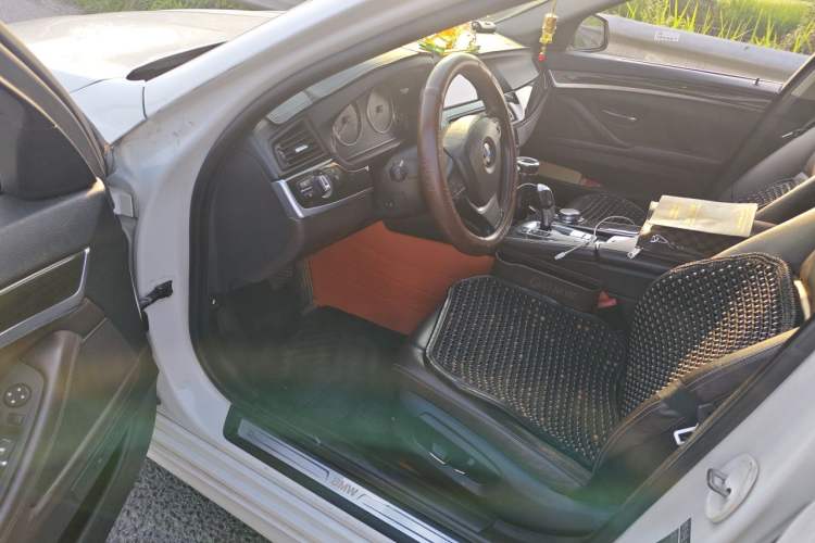 Used BMW 5 Series 2014 525Li Luxury Design Package Driver Seat