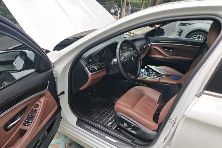 Used BMW 5 Series 2014 525Li Leading Model Driver Seat