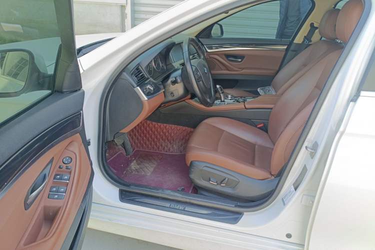 Used BMW 5 Series 2014 520Li Elegant Model Driver Seat