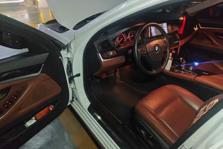 Used BMW 5 Series 2014 520Li Elegant Model Driver Seat