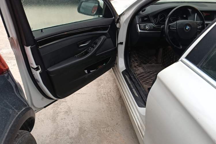 Used BMW 5 Series 2014 525Li Leading Model Driver Seat