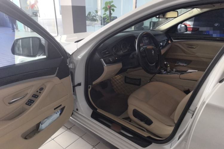 Used BMW 5 Series 2014 535Li Leading Model Driver Seat