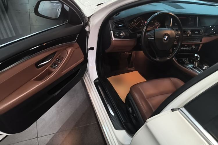 Used BMW 5 Series 2014 520Li Elegant Model Driver Seat