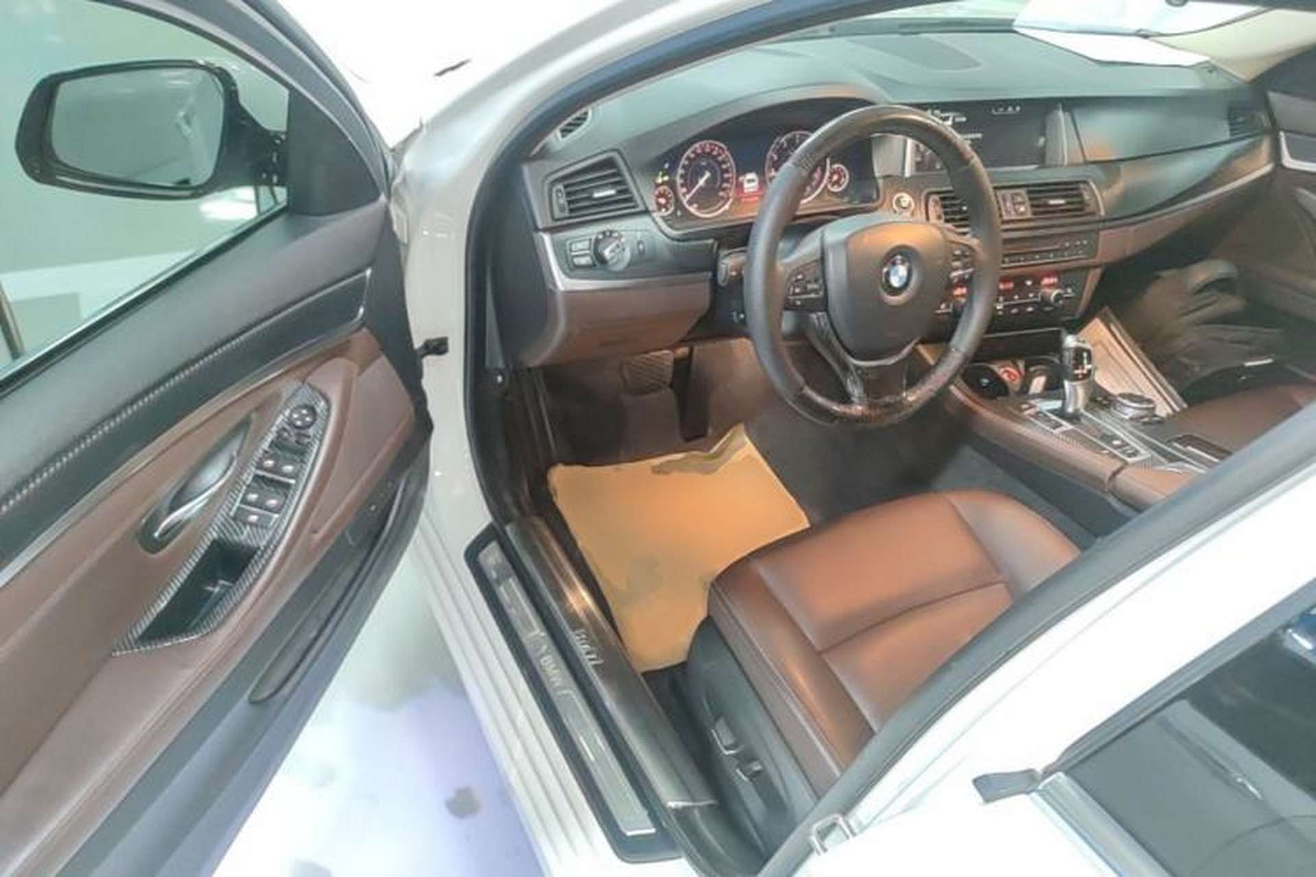 Used BMW 5 Series 2014 525Li Luxury Design Package Driver Seat