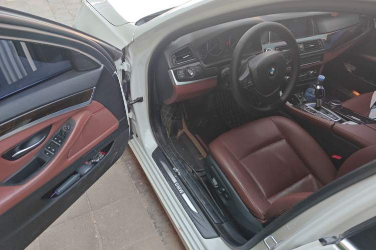 Used BMW 5 Series 2014 528Li Leading Model Driver Seat