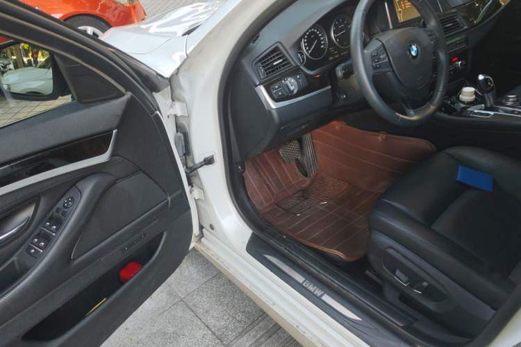 Used BMW 5 Series 2014 525Li Leading Model Driver Seat