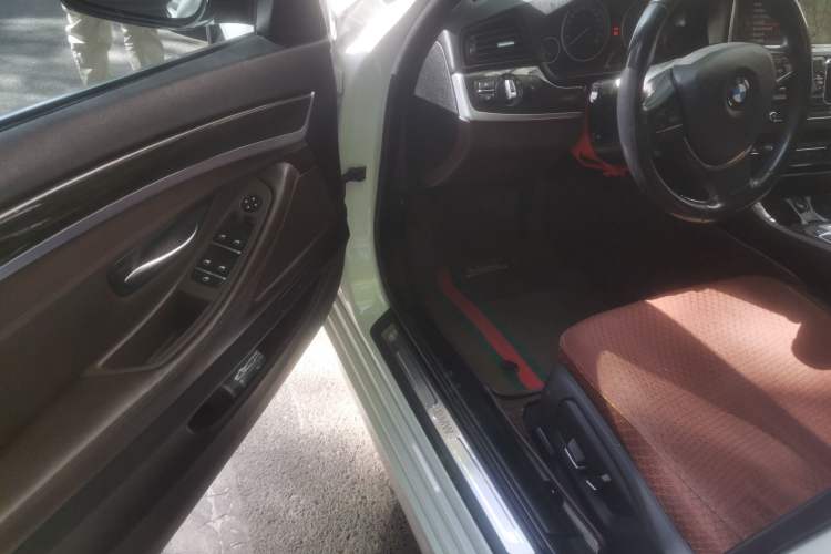 Used BMW 5 Series 2014 525Li Luxury Design Package Driver Seat