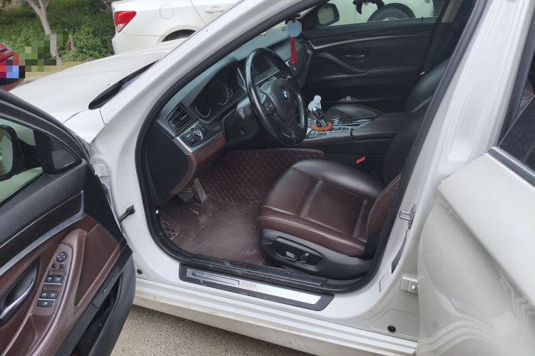 Used BMW 5 Series 2014 525Li Luxury Design Package Driver Seat