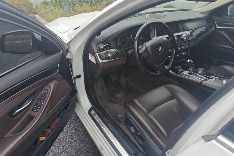 Used BMW 5 Series 2014 525Li Luxury Design Package Driver Seat