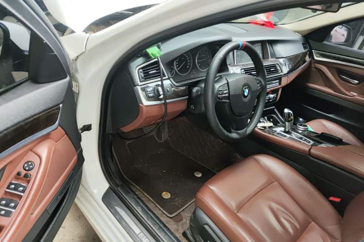 Used BMW 5 Series 2014 525Li Leading Model Driver Seat