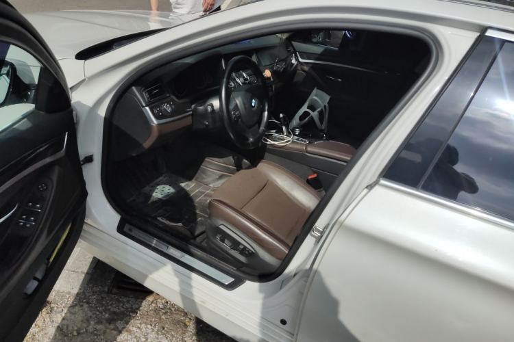 Used BMW 5 Series 2014 535Li Luxury Design Package Driver Seat