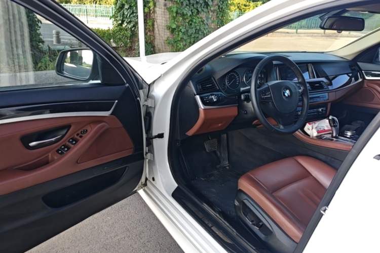 Used BMW 5 Series 2014 520Li Elegant Model Driver Seat