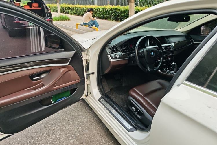 Used BMW 5 Series 2014 525Li Luxury Design Package Driver Seat