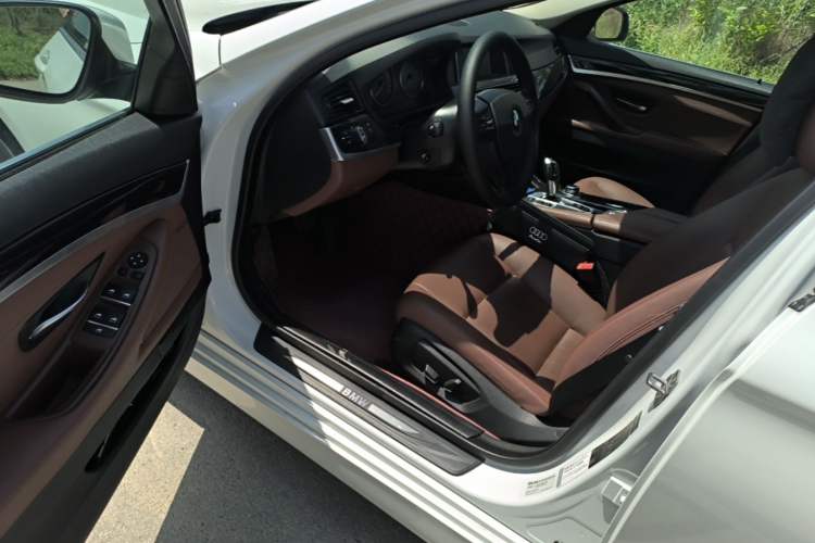 Used BMW 5 Series 2014 520Li Elegant Model Driver Seat