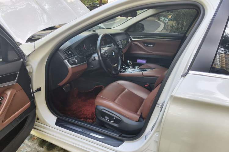 Used BMW 5 Series 2014 520Li Elegant Model Driver Seat