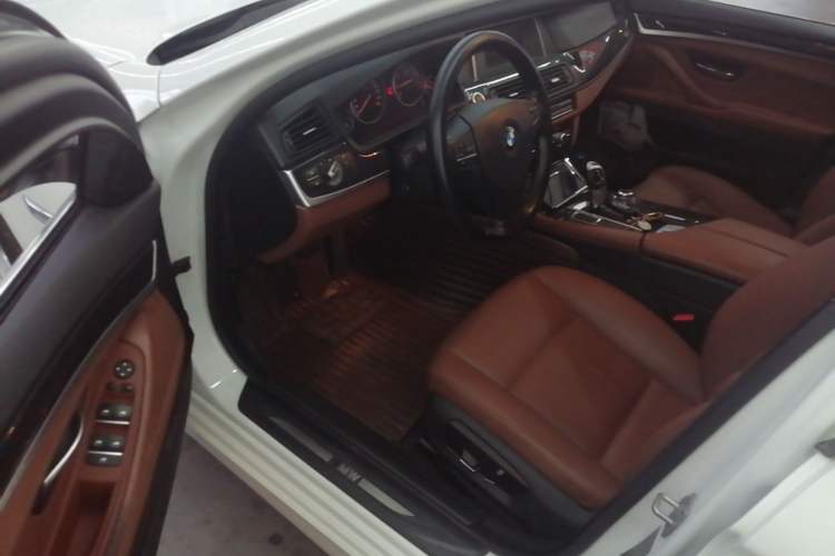Used BMW 5 Series 2014 520Li Elegant Model Driver Seat