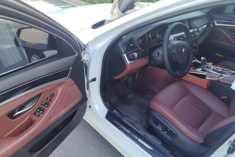 Used BMW 5 Series 2014 520Li Elegant Model Driver Seat
