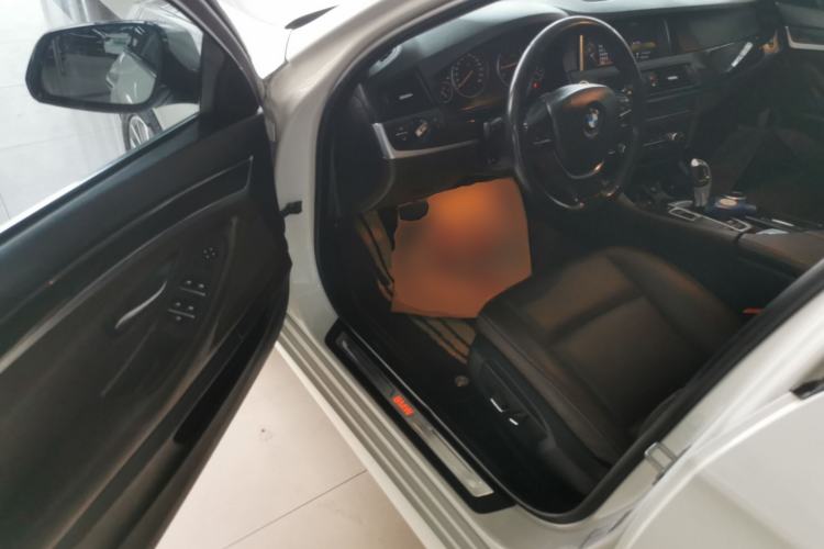 Used BMW 5 Series 2014 525Li Luxury Design Package Driver Seat