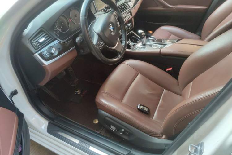 Used BMW 5 Series 2014 528Li Leading Model Driver Seat