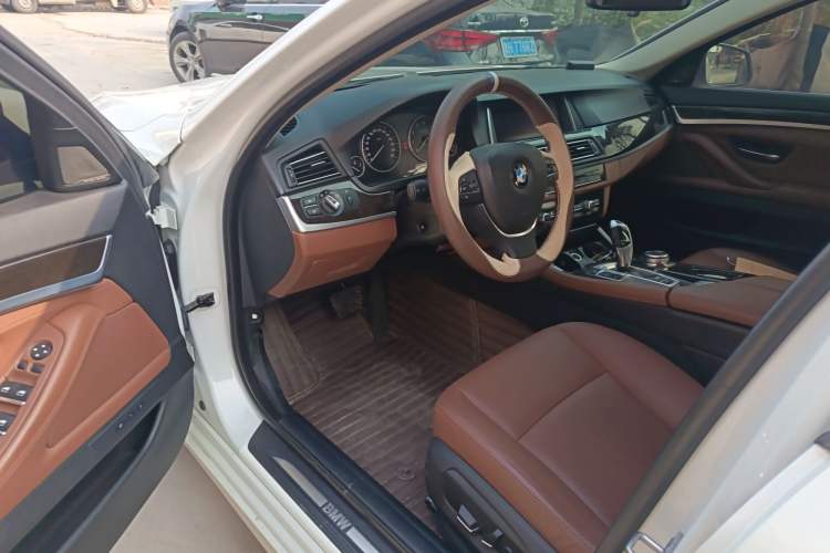 Used BMW 5 Series 2014 528Li Leading Model Driver Seat