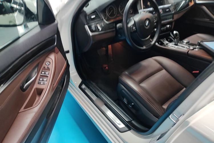 Used BMW 5 Series 2014 525Li Luxury Design Package Driver Seat