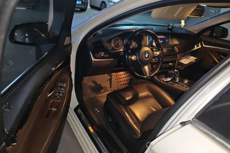 Used BMW 5 Series 2014 525Li Luxury Design Package Driver Seat