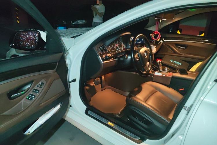Used BMW 5 Series 2014 525Li Luxury Design Package Driver Seat