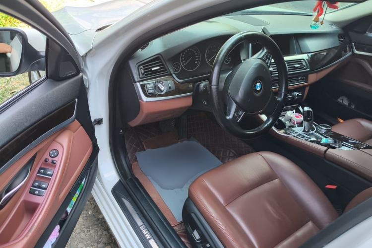Used BMW 5 Series 2014 528Li xDrive Premium Edition Driver Seat