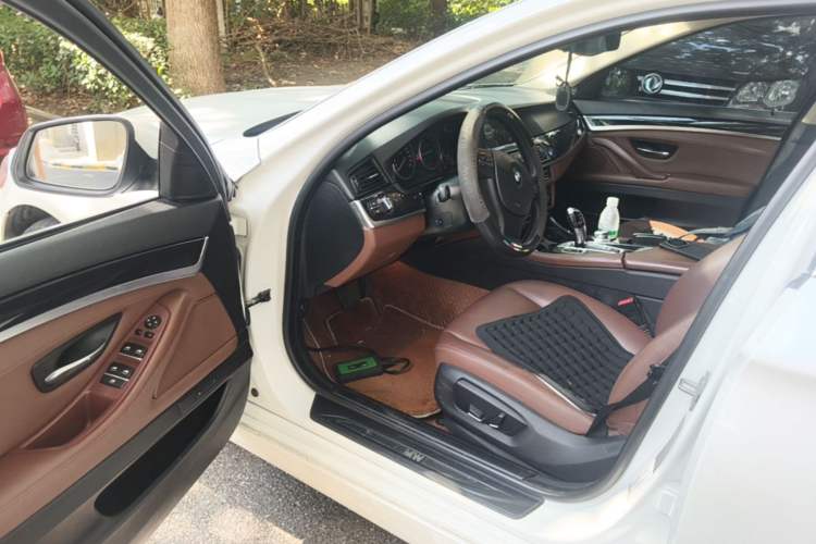 Used BMW 5 Series 2014 520Li Elegant Model Driver Seat