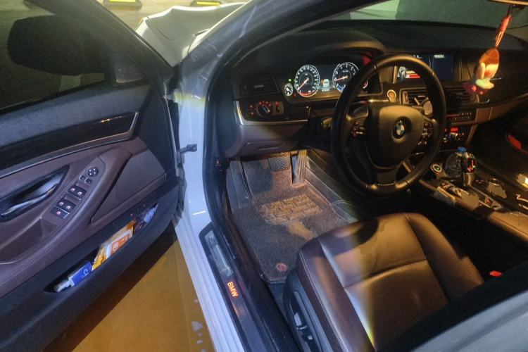 Used BMW 5 Series 2014 525Li Luxury Design Package Driver Seat