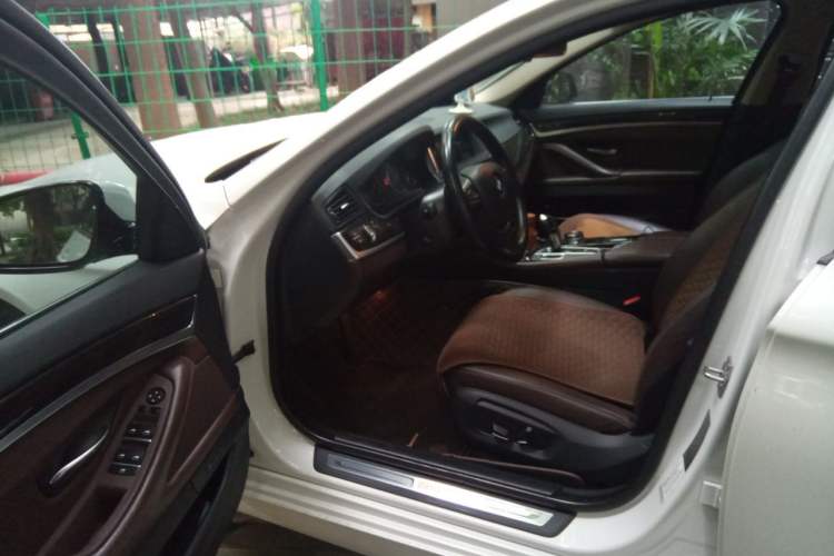 Used BMW 5 Series 2014 525Li Luxury Design Package Driver Seat