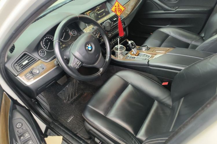Used BMW 5 Series 2014 525Li Luxury Design Package Driver Seat
