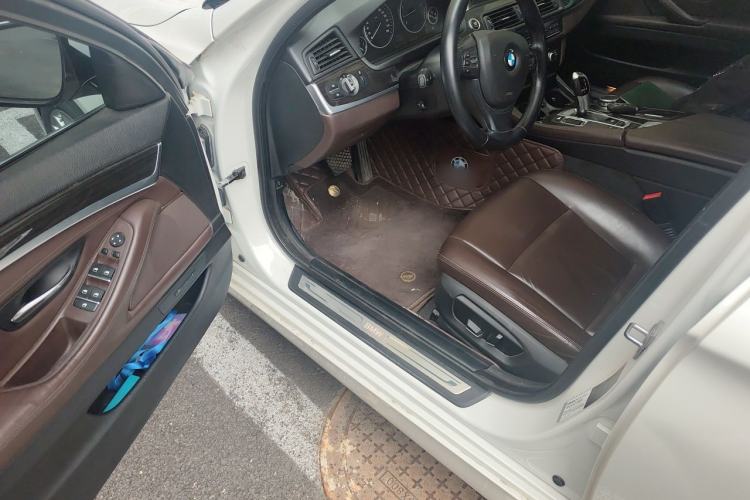 Used BMW 5 Series 2014 525Li Luxury Design Package Driver Seat