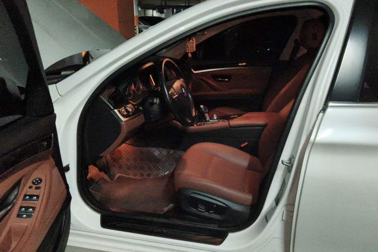 Used BMW 5 Series 2014 525Li Leading Model Driver Seat