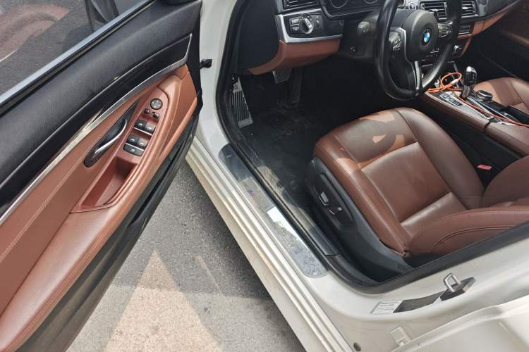 Used BMW 5 Series 2014 520Li Elegant Model Driver Seat