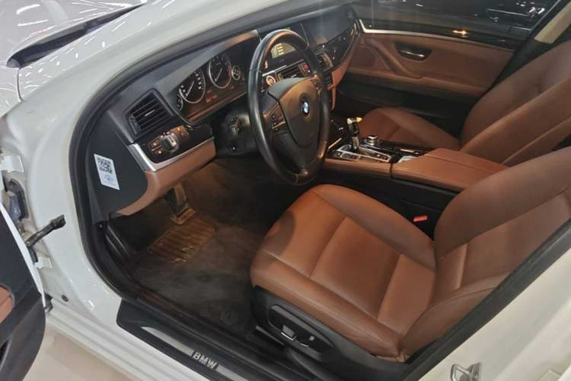 Used BMW 5 Series 2014 520i Elegant Edition Driver Seat