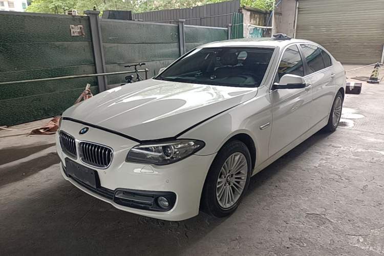 Used BMW 5 Series 2014 525Li Leading Model Guazi used car, China used car export, Used car for sale, Used cars, Cheapest cars for sale