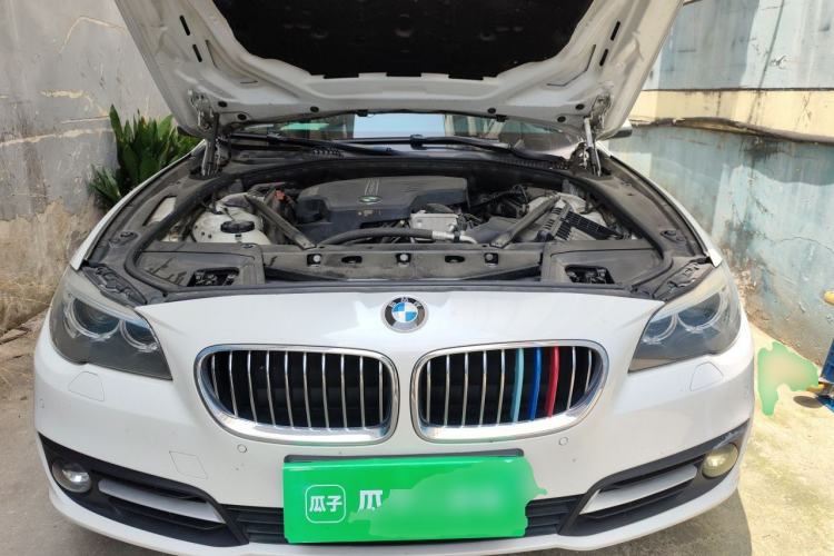 Used BMW 5 Series 2014 520Li Elegant Model Engine Bay