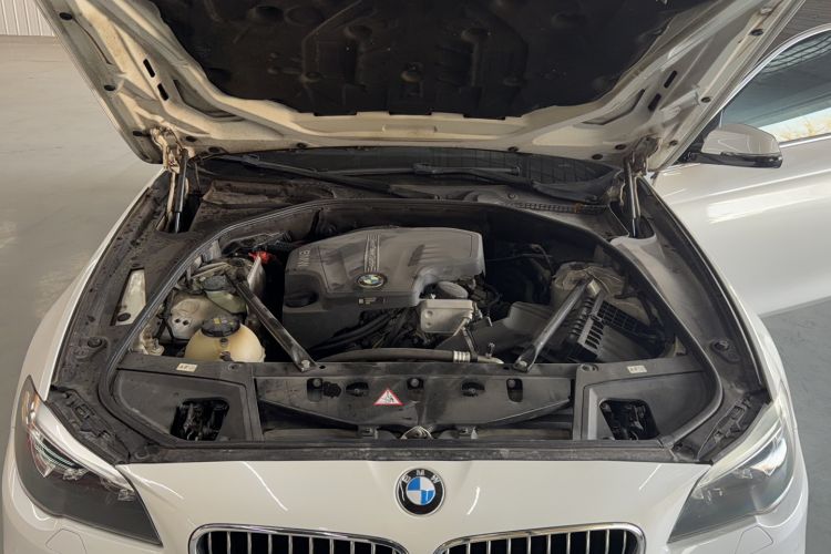 Used BMW 5 Series 2014 525Li Luxury Design Package Engine Bay