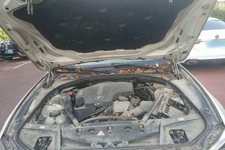 Used BMW 5 Series 2014 525Li Luxury Design Package Engine Bay