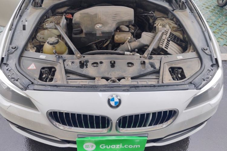 Used BMW 5 Series 2014 520Li Elegant Model Engine Bay