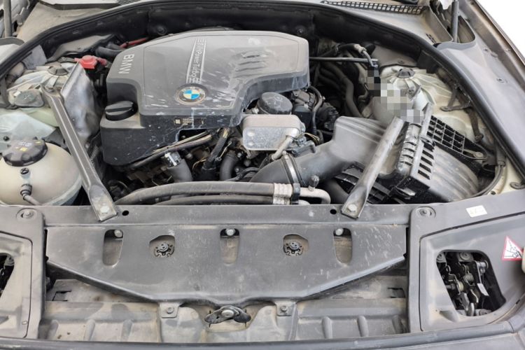 Used BMW 5 Series 2014 525Li Luxury Design Package Engine Bay