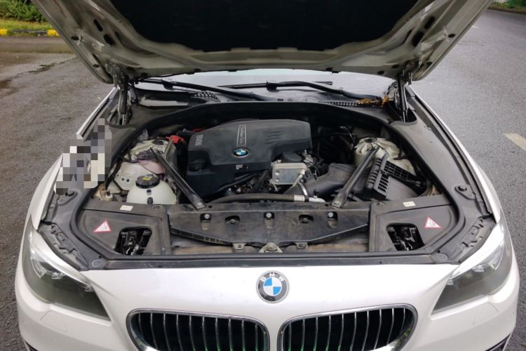Used BMW 5 Series 2014 525Li Luxury Design Package Engine Bay