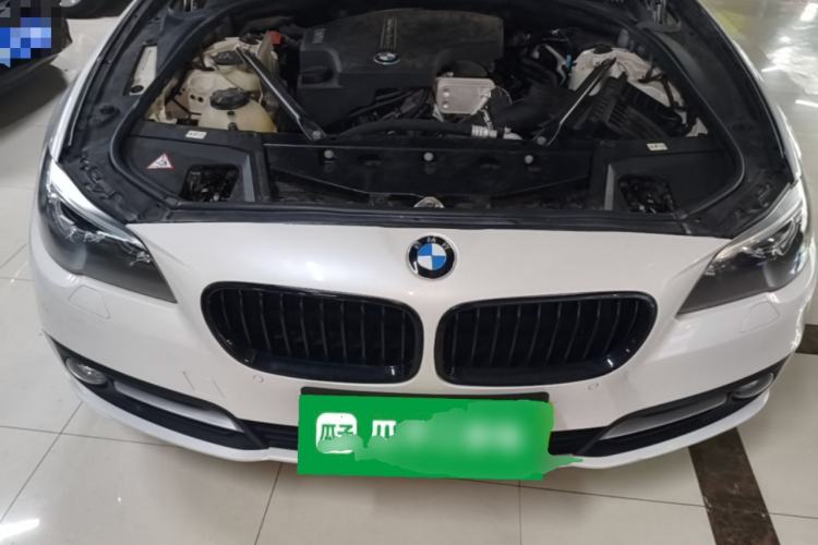Used BMW 5 Series 2014 520i Elegant Edition Engine Bay