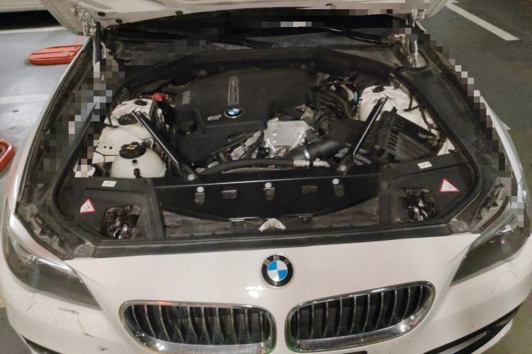 Used BMW 5 Series 2014 520i Elegant Edition Engine Bay